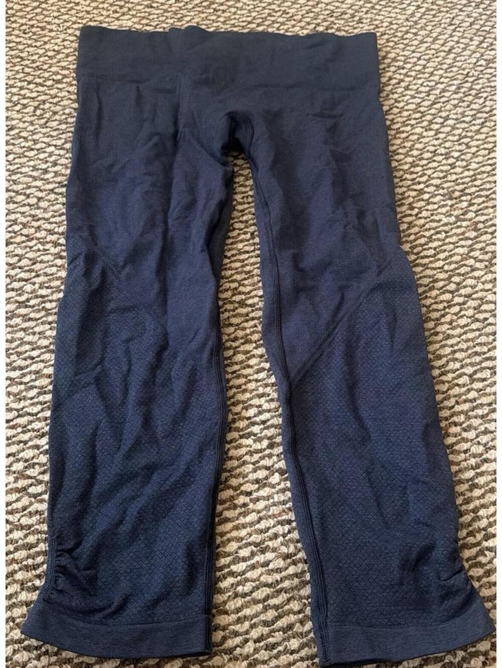 Lululemon Navy Crop Leggings Size 10